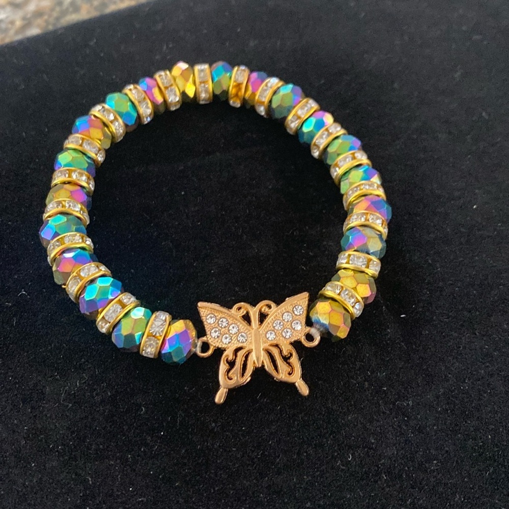 Beaded Bracelet w/ Charm